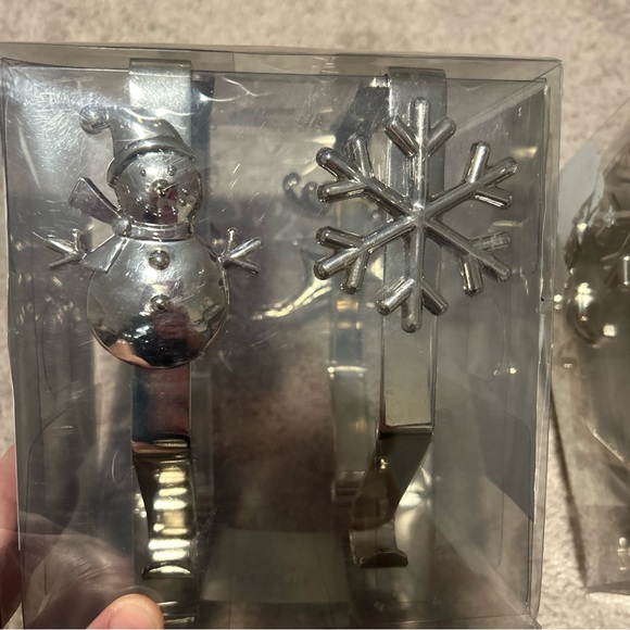 Stocking Holder Hanger Metal 4-Pc Set Christmas Wreath Hat Stocking Hobby Lobby - Picture 2 of 3